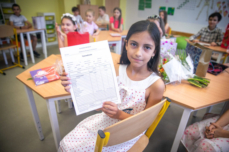 Zuzana Čaputová, vysvedčenia