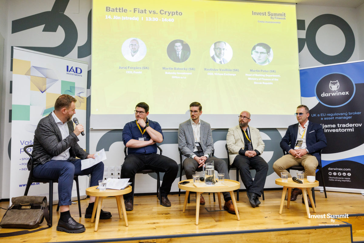 Battle fiat_vs_crypto.jpg