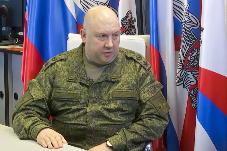 Generál Surovikin