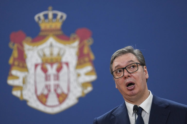 Aleksandar Vučič, Srbsko