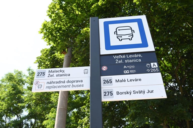 Veľké Leváre – Nový prestupný terminál (fotografie)