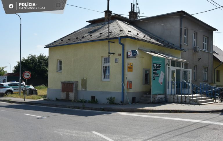 Ladce, lúpež, bankomat.