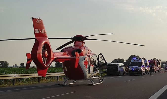 Leteckí záchranári, vrtuľník