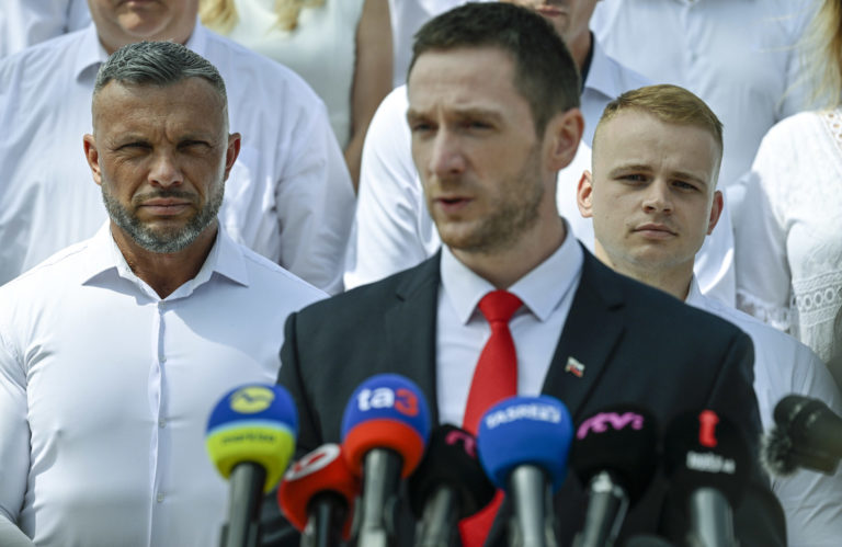Republika, Suja, Mazurek, Uhrík