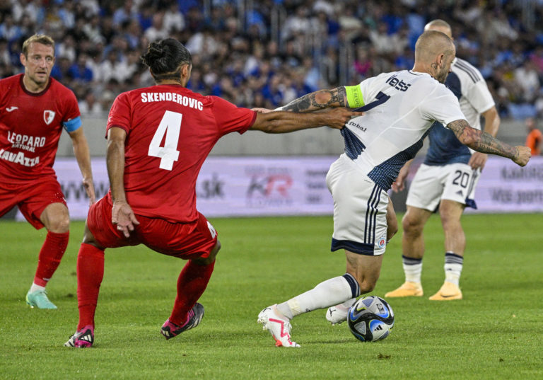 FUTBAL LM: Slovan - Swift.