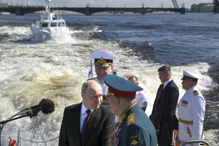 Vladimir Putin, Ruský deň námorníctva