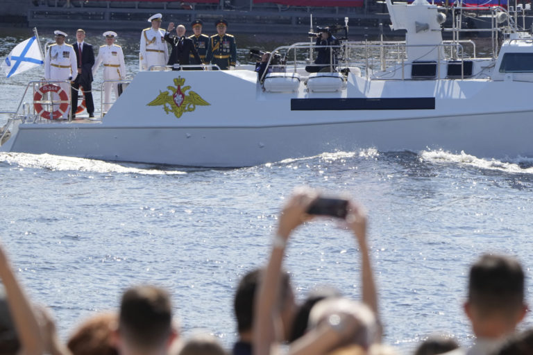 Vladimir Putin, Ruský deň námorníctva