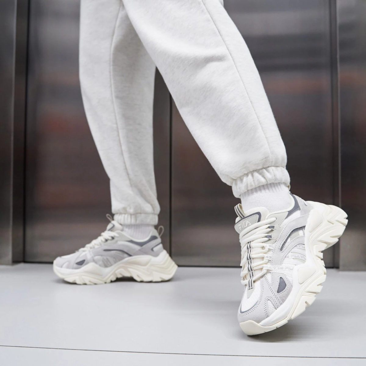 Fila electrove damske tenisky bezova 5rm02563101_2.jpg