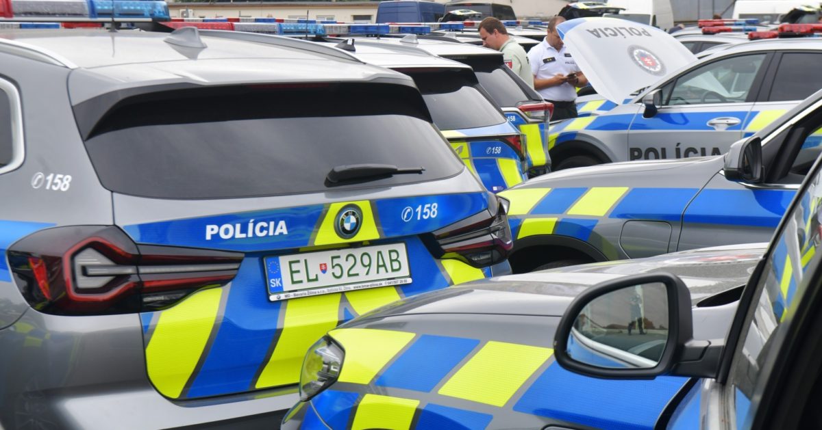 Nové policajné autá