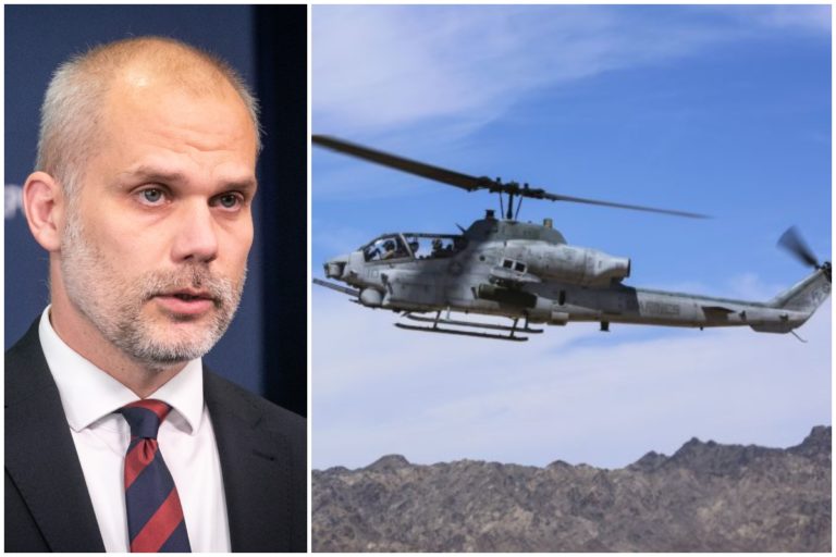Sklenár, Vrtuľník AH 1Z Viper