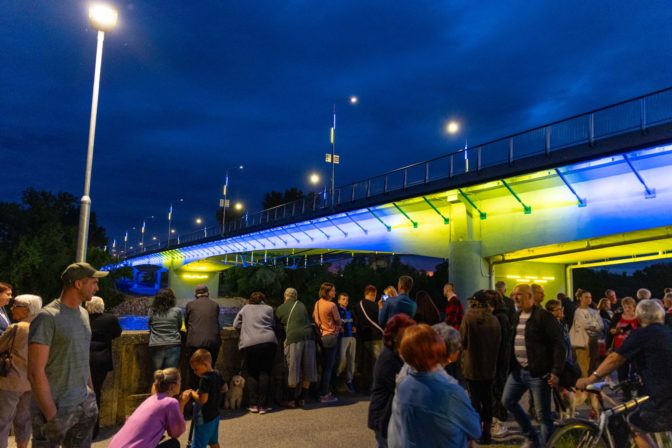 HLOHOVEC: Most po rekonštrukcii