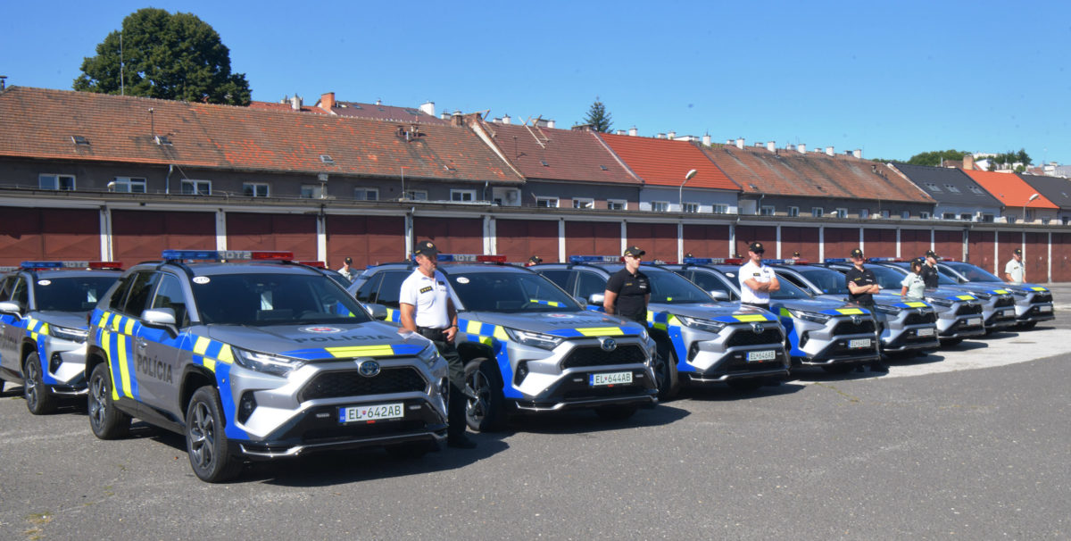MV SR: Obnova vozového parku Policajného zboru