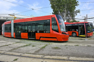 BRATISLAVA: Nová električka a trolejbus