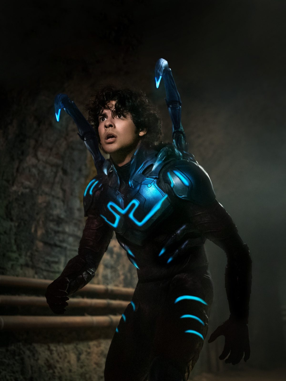 Blue_beetle_bez_helmy.jpg