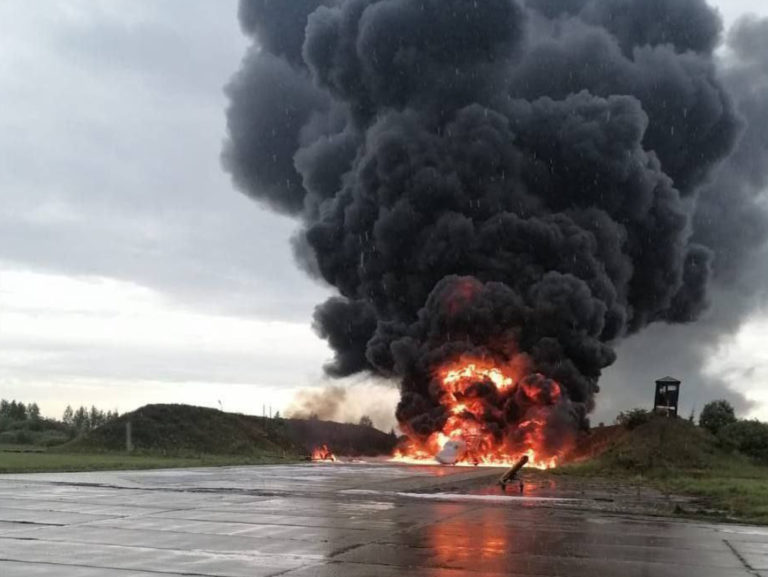 Bombardér Tu 22M3, požiar, vojna na Ukrajine