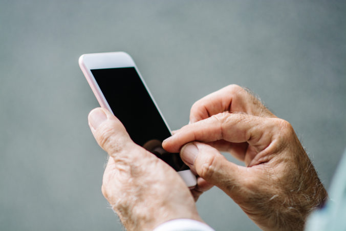 Smartfón, mobil, dôchodca