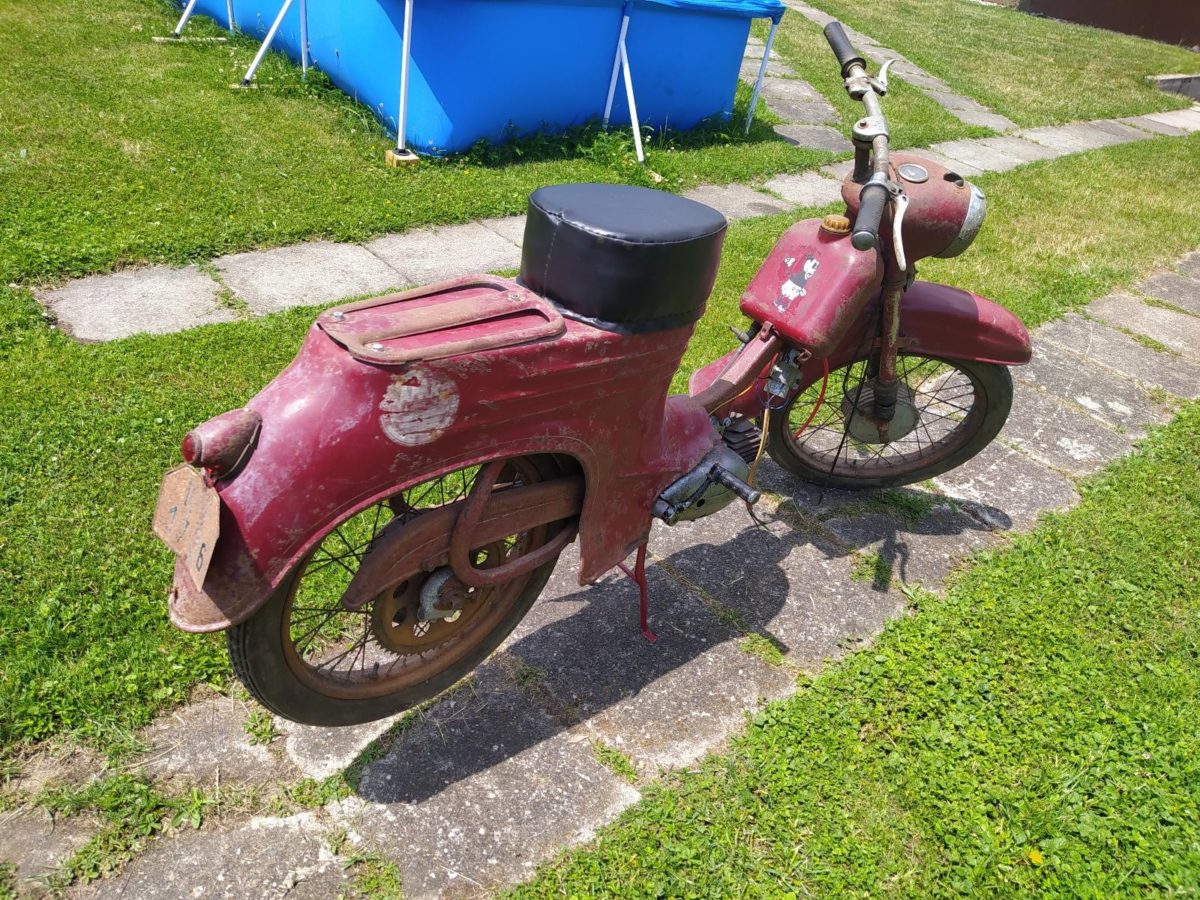Jawa 555.jpg