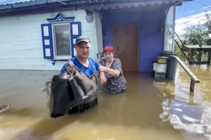 Rusko, záplavy