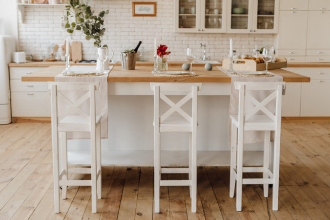 White,Cozy,Kitchen,Island,Table,At,Home,Interior.,Small,Empty