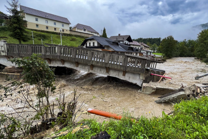 Povodne v Slovinske