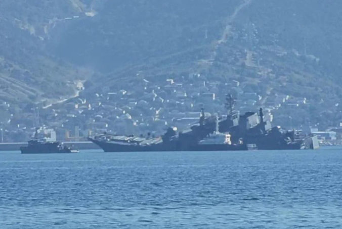 vojna na Ukrajine, ruská výsadková loď