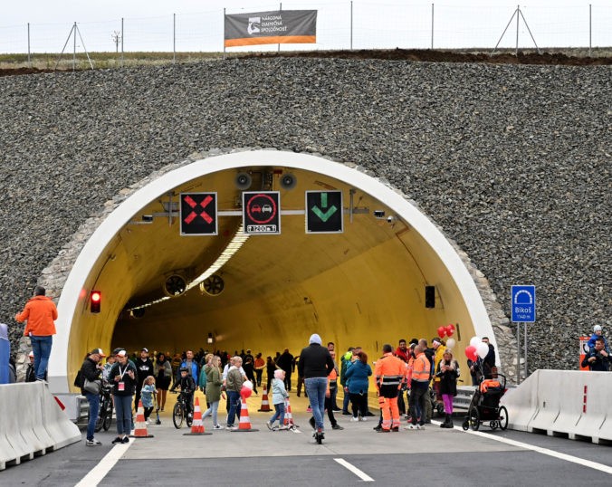 Otváranie tunela Bikoš