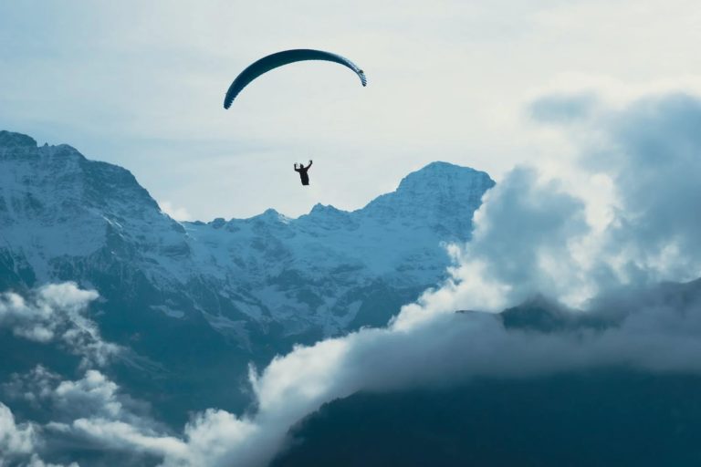 Paraglajdista