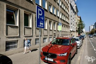 Parkovanie, Bratislava, zákaz státia na chodníkoch
