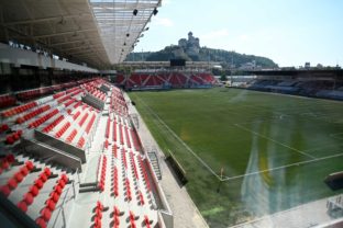 Nová hlavná tribúna – štadión Trenčín
