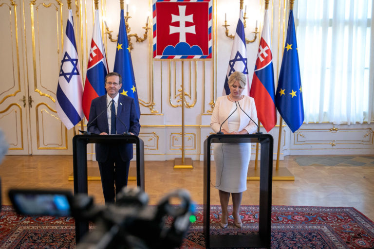 PREZIDENT: Prijatie prezidenta Izraela