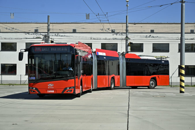 BRATISLAVA: Predstavenie nového megatrolejbusu