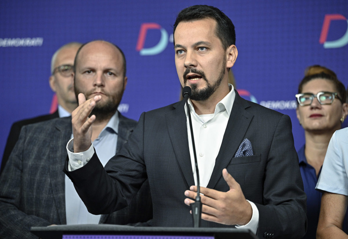 DEMOKRATI: Vyvrátenie manipulácií a klamstiev Róberta Fica