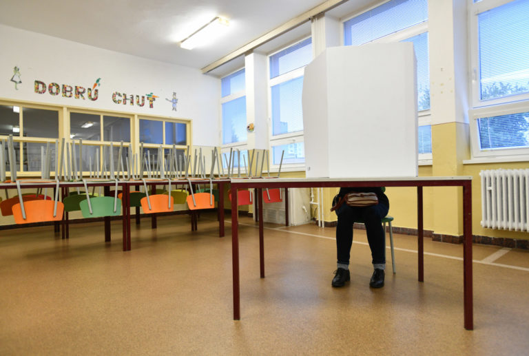 VOĽBY: Priebeh volieb