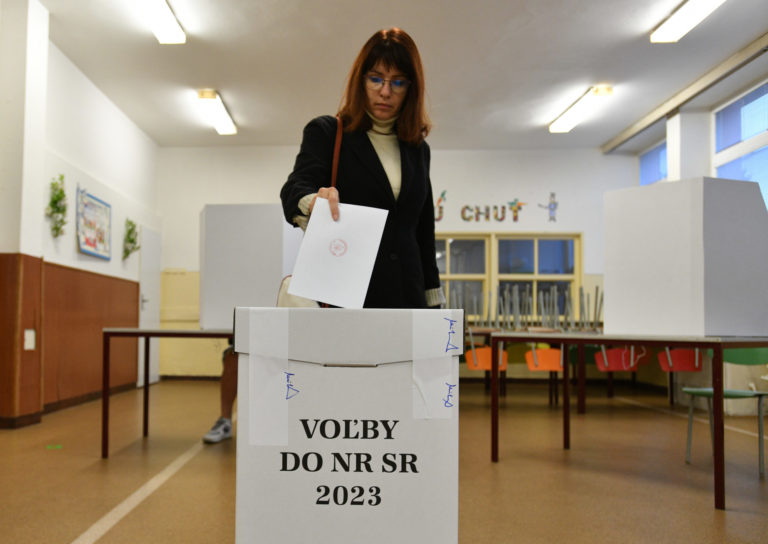 VOĽBY: Priebeh volieb