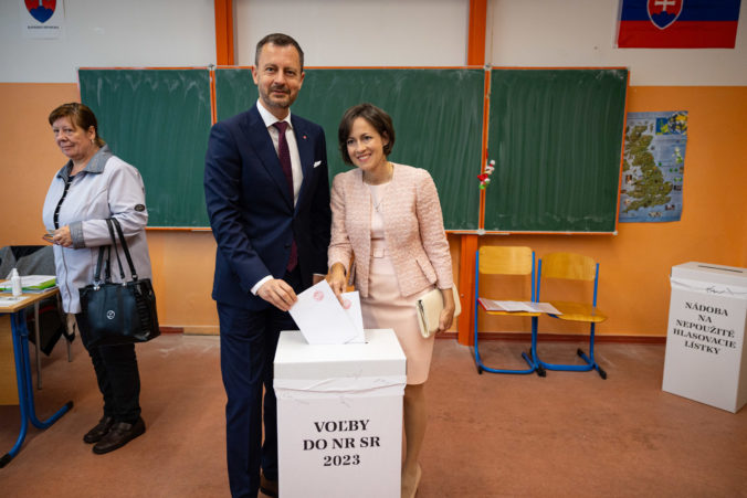 VOĽBY: Volebný akt Eduarda Hegera