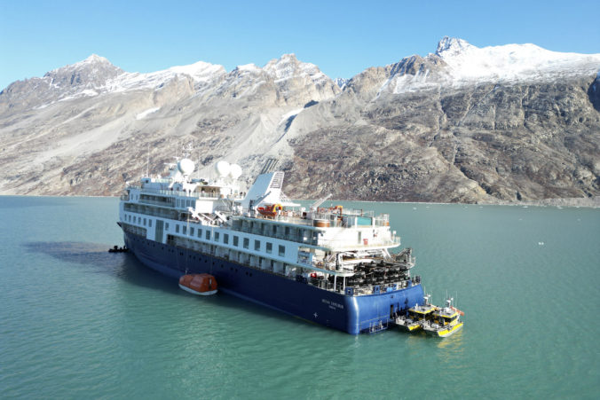 Grónsko, výletná loď
