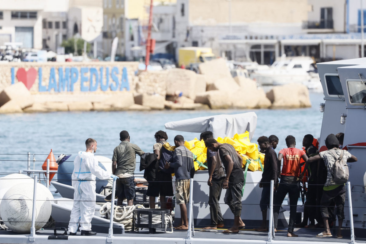 Taliansko, migranti, Lampedusa