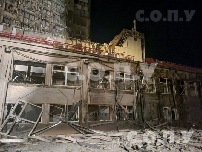 Rusi zničili obilné sklady v Odese, útočili dronmi a raketami Kalibr (video+foto)