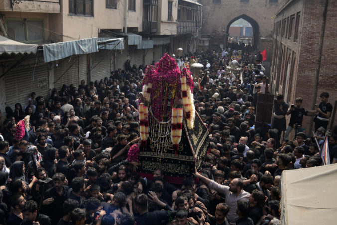 Pakistan, Chehlum