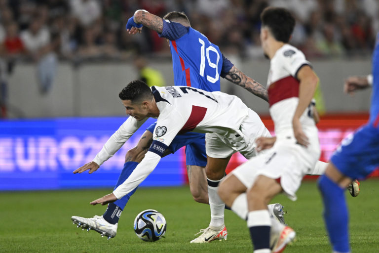Futbal: Slovensko - Portugalsko (kvalifikácia o Euro 2024)