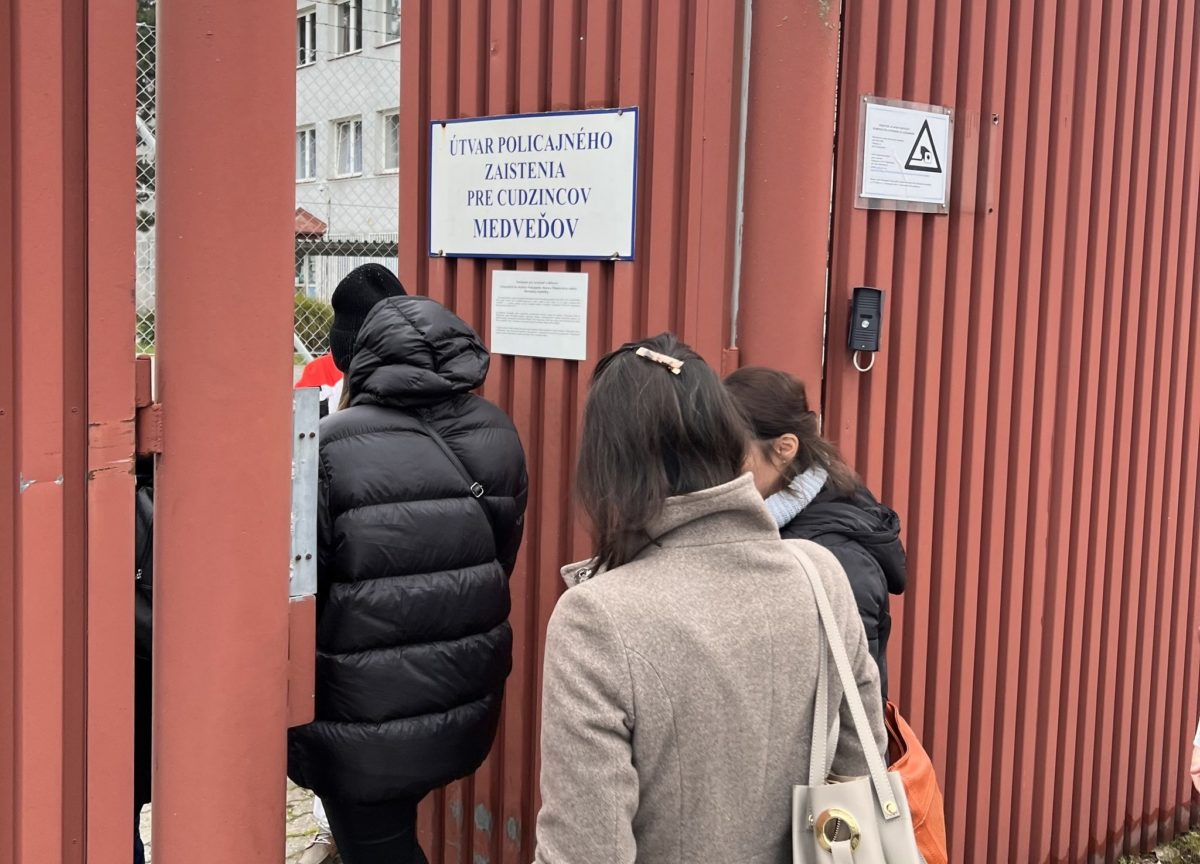 Útvar policajného zaistenia pre cudzincov v Medveďove
