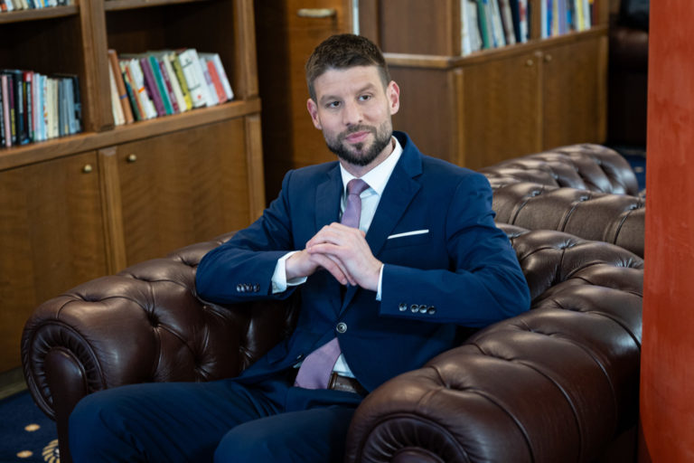 VOĽBY: Prvá diskusia po zverejnení oficiálnych výsledkov