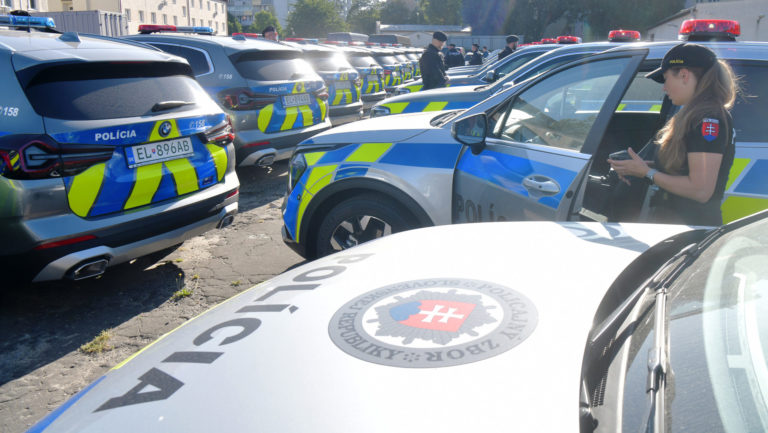 MV SR: Obnova vozového parku Policajného zboru
