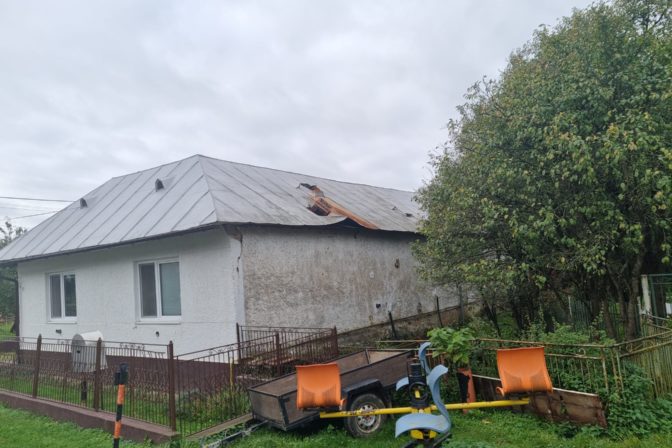 HASIČI: Následky zemetrasenia v obci Černina