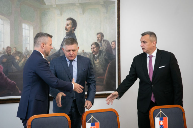 MEMORANDUM: Podpis medzi stranami Smer, Hlas a SNS