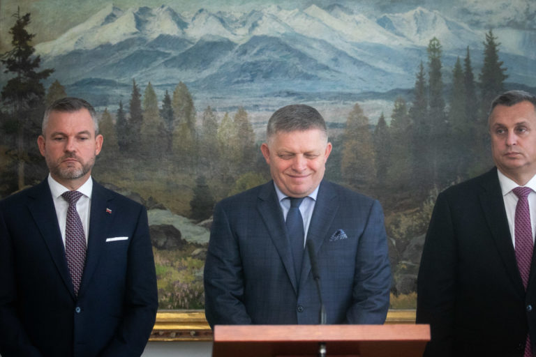 MEMORANDUM: Podpis medzi stranami Smer, Hlas a SNS