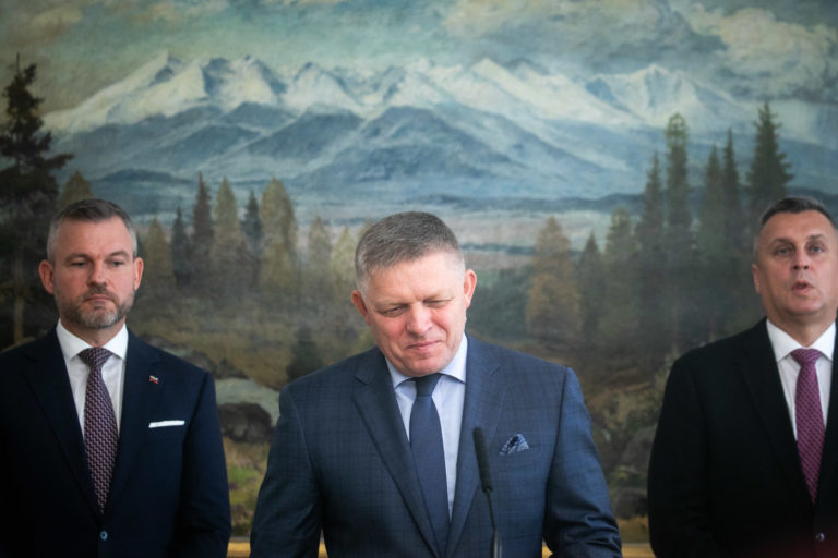 MEMORANDUM: Podpis medzi stranami Smer, Hlas a SNS