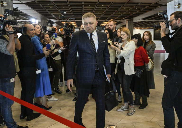 Robert Fico, NR SR, schôdza