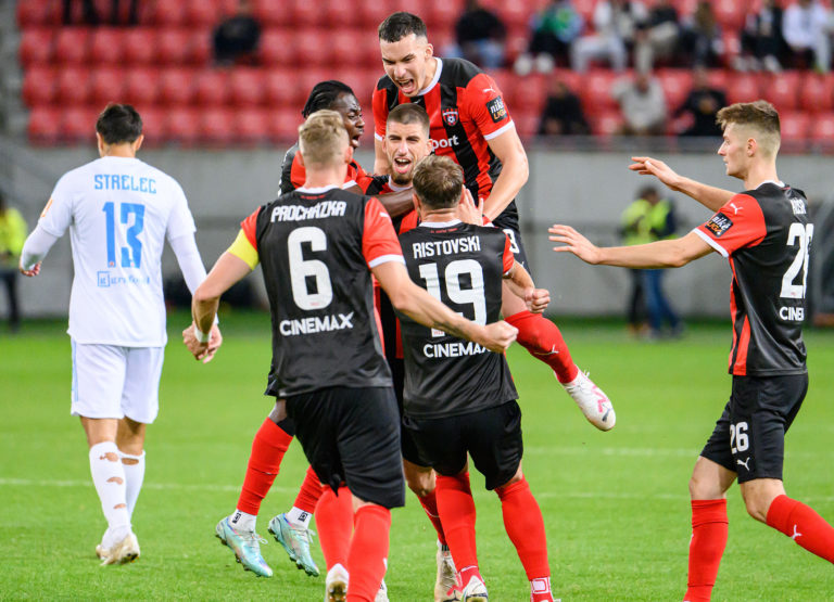 FUTBAL FL: FC Spartak Trnava - ŠK Slovan Bratislava