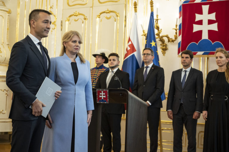 PREZIDENTKA: Vymenovala novú vládu SR